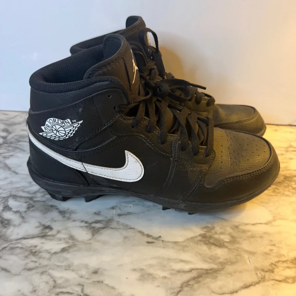 Jordan 1 Mid MCS Football Cleats Black White FJ6805-001 Mens Size 9 pre-owned